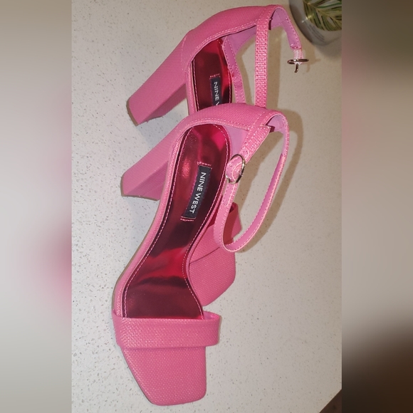 Marrie Ankle Strap Sandals - Picture 7 of 12